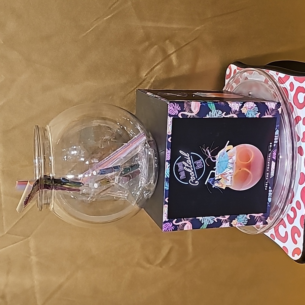 Two liter Fish Bowl Cocktail set in New in box umbrellas streamers straws … - Picture 3 of 8